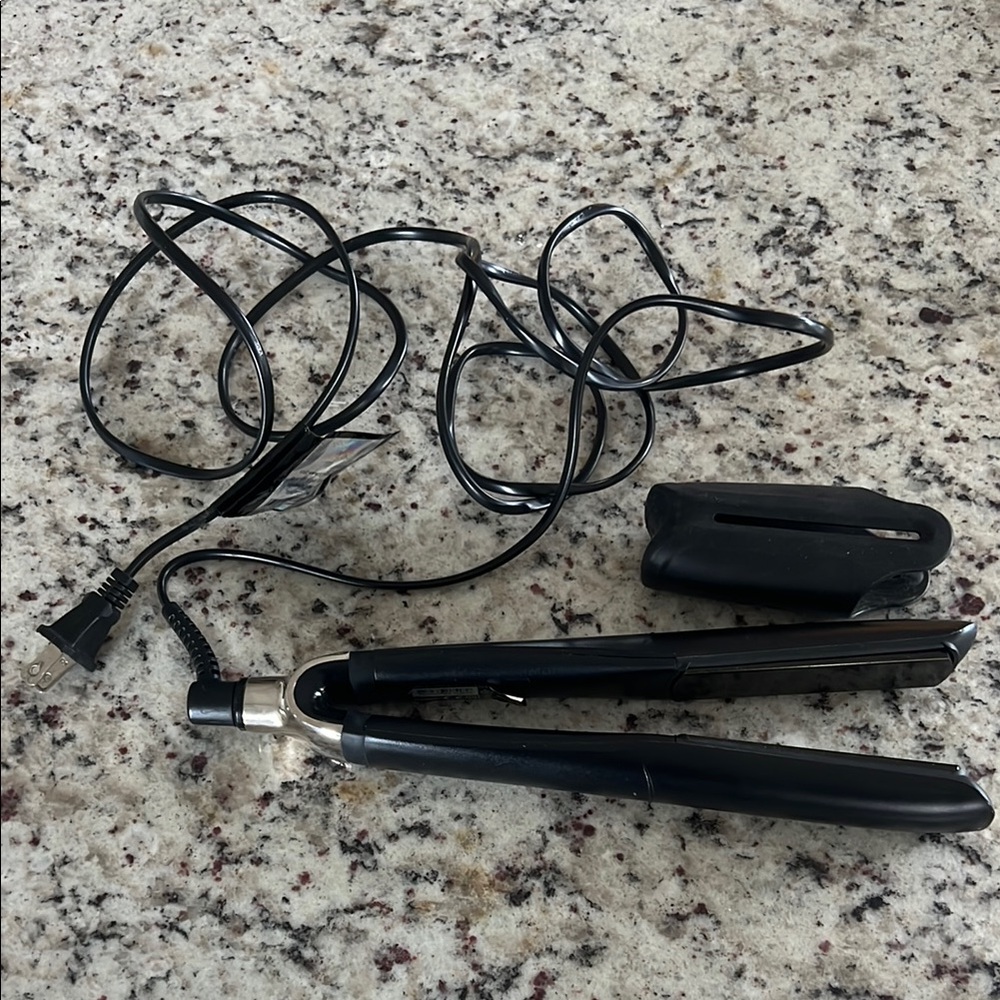 ghd 5.0 platinum straightener.